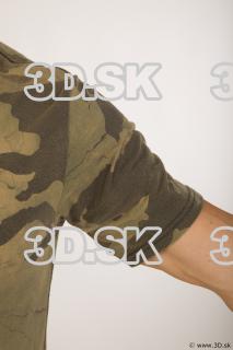 Shoulder Upper body army tshirt of Timothy 0002